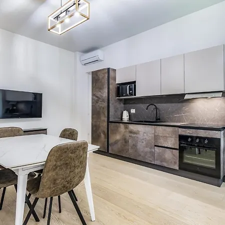 Pisani Apartment Milan Exterior photo
