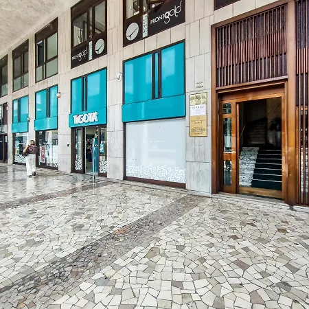 Pisani Apartment Milan Exterior photo